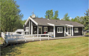 3 Bedroom Nice Home In Aakirkeby, Vester Sømarken